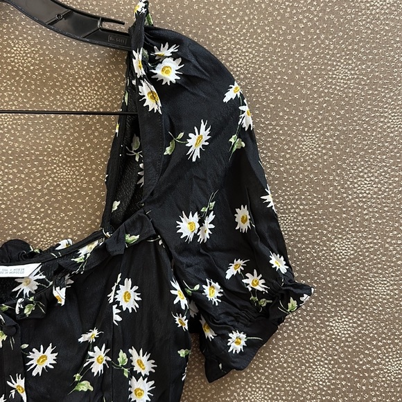 🔥🔥🔥Zara Black Floral Mini Dress - Picture 7 of 10